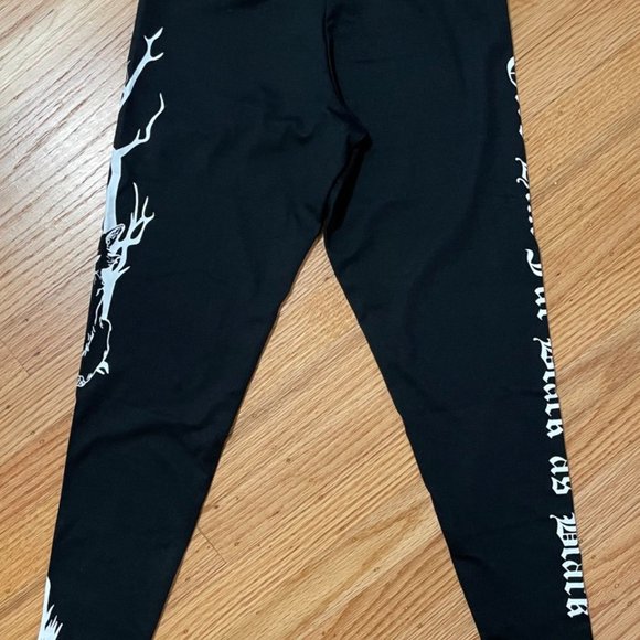 Hocus Pocus Black leggings Halloween Binx Cat Tombstone Size XS Disney - Picture 5 of 6